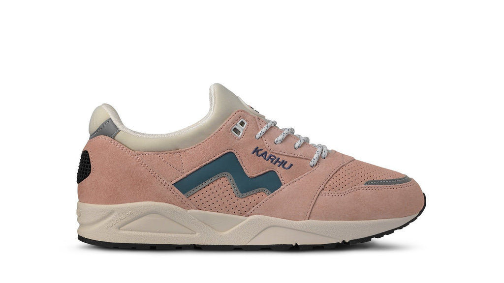 Karhu Aria 95 Cameo Rose / Blue Mirage - KH803125 Lifestyle