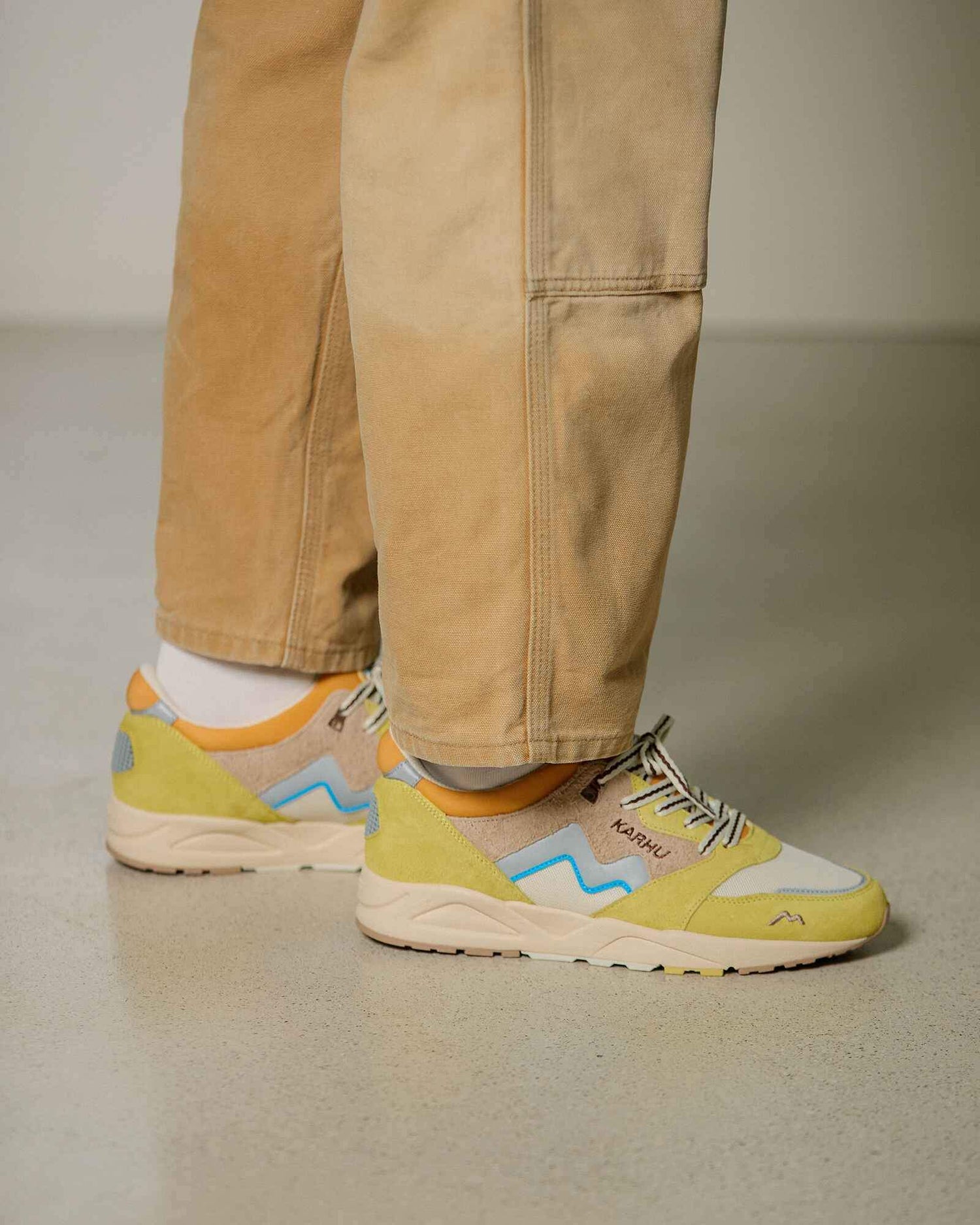 ARIA 95 - CREAM GOLD / WARM TAUPE