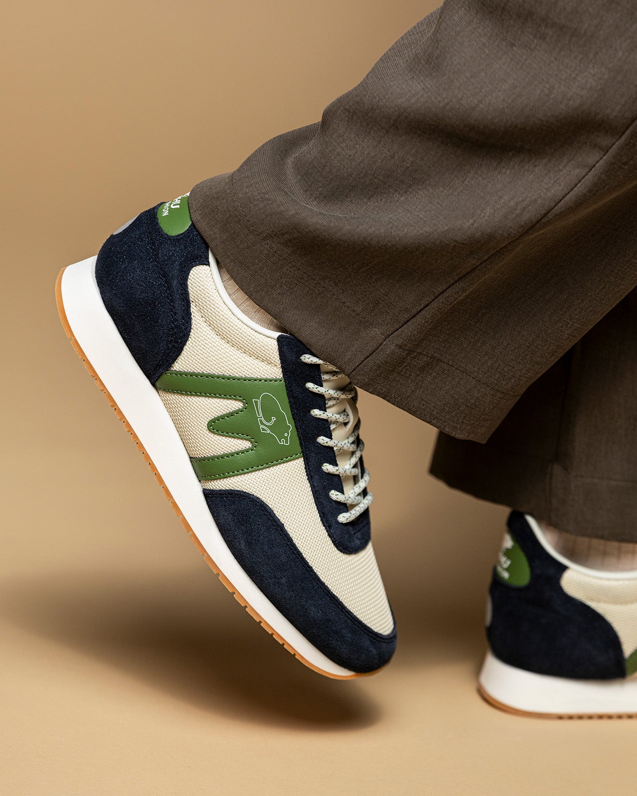 ALBATROSS 82 - INDIA INK / CACTUS