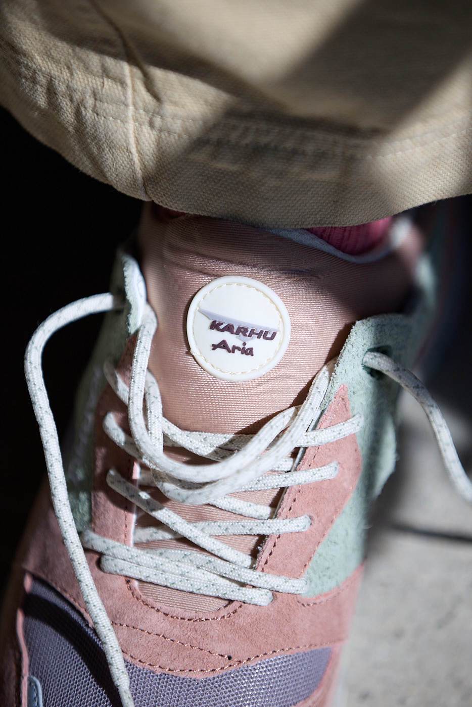ARIA 95 - WARM TAUPE / FIG