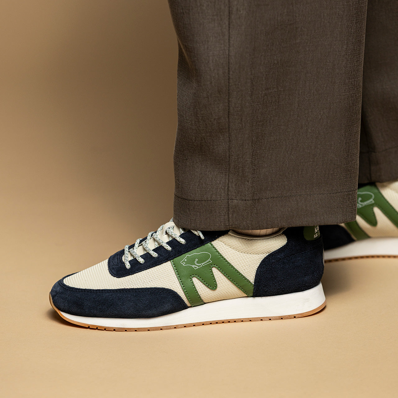 ALBATROSS 82 - INDIA INK / CACTUS