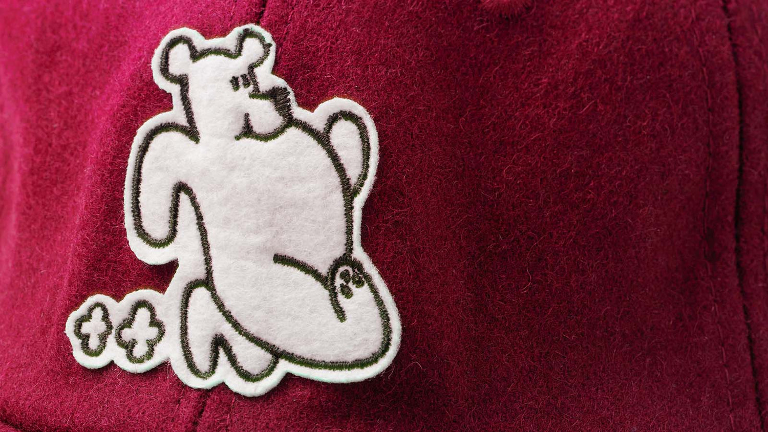 TRAMPAS BEAR CAP - LYCHEE / WHITE