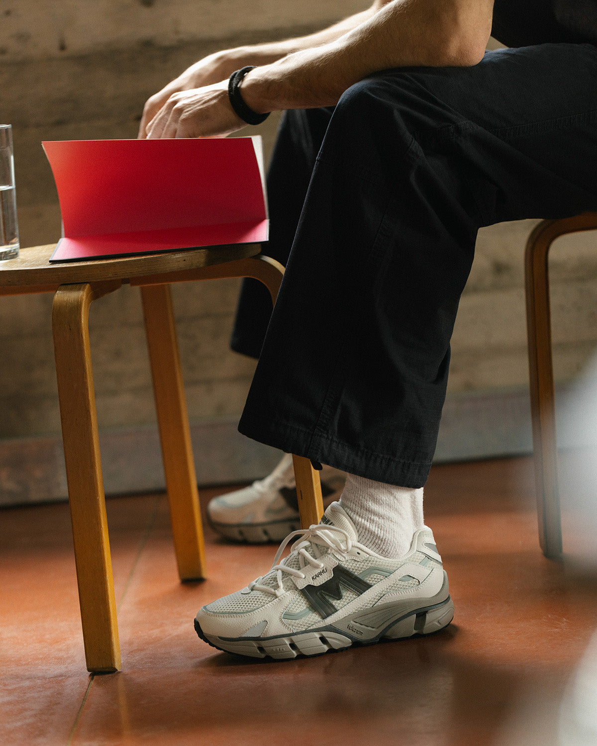 Karhu Super Fulcrum Blanc De Blanc / Dark Gull Gray - Lifestyle