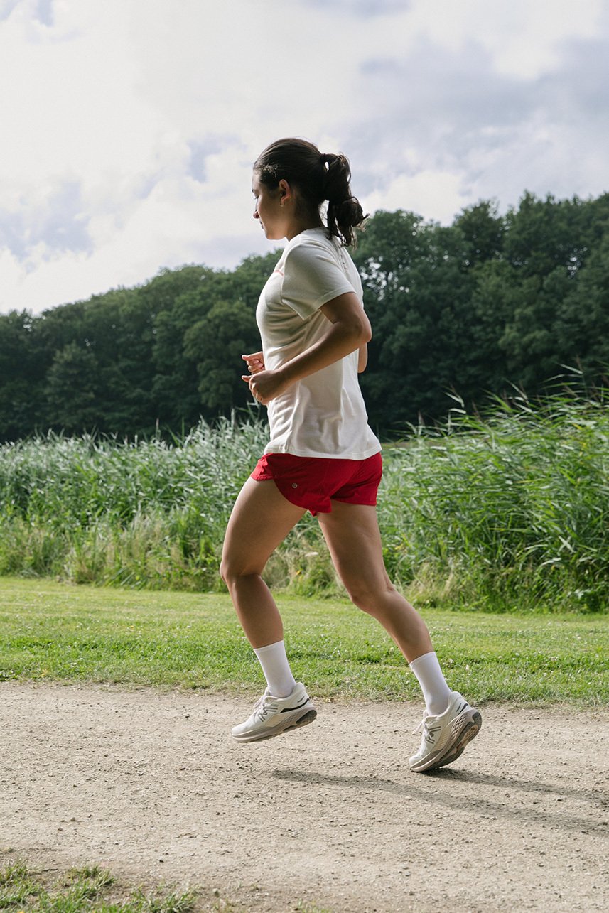 WOMEN'S MESTARI RUN 1.5 - WHITE / PASTEL PARCHMENT